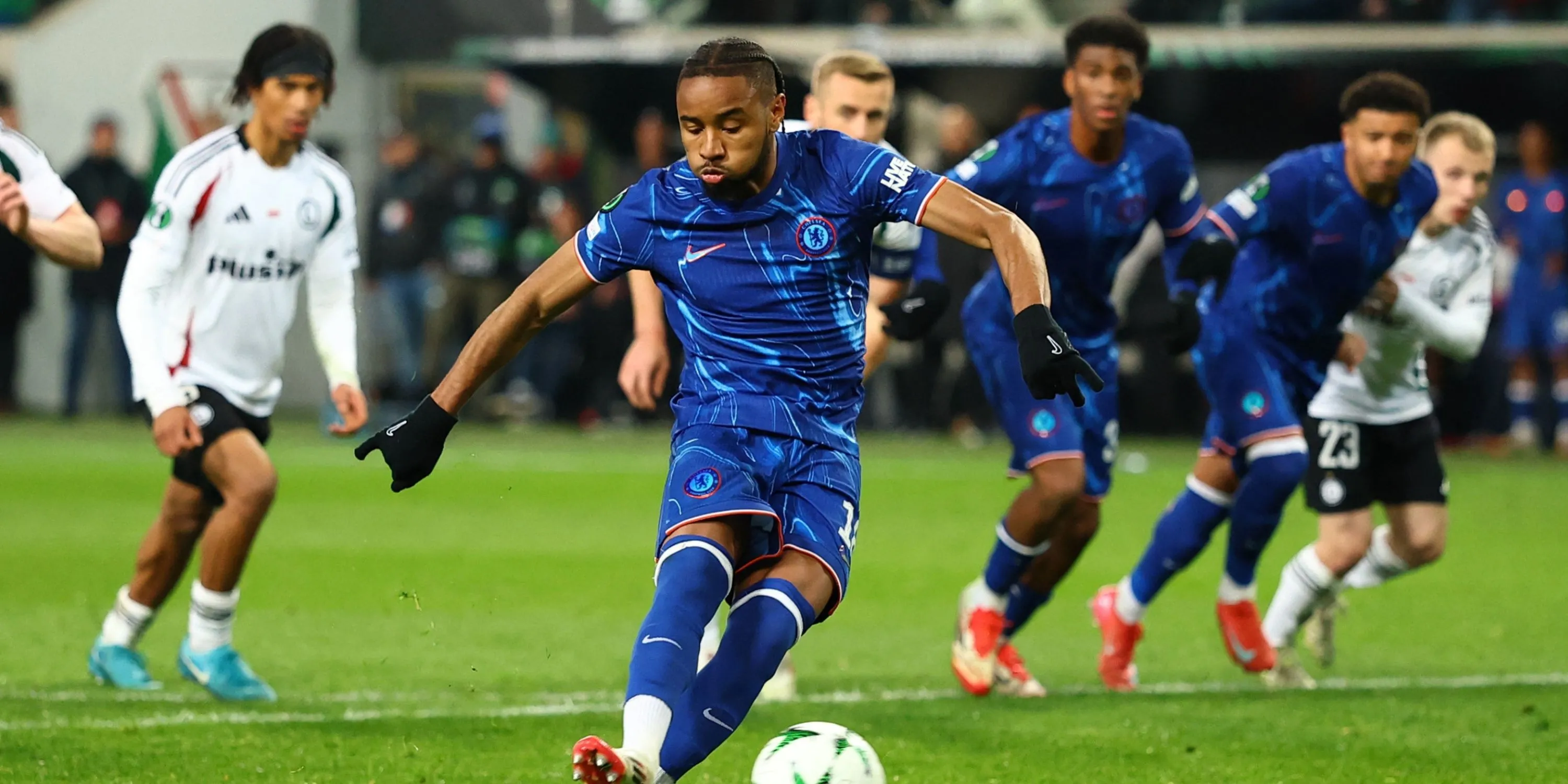 Christopher Nkunku trong màu áo Chelsea