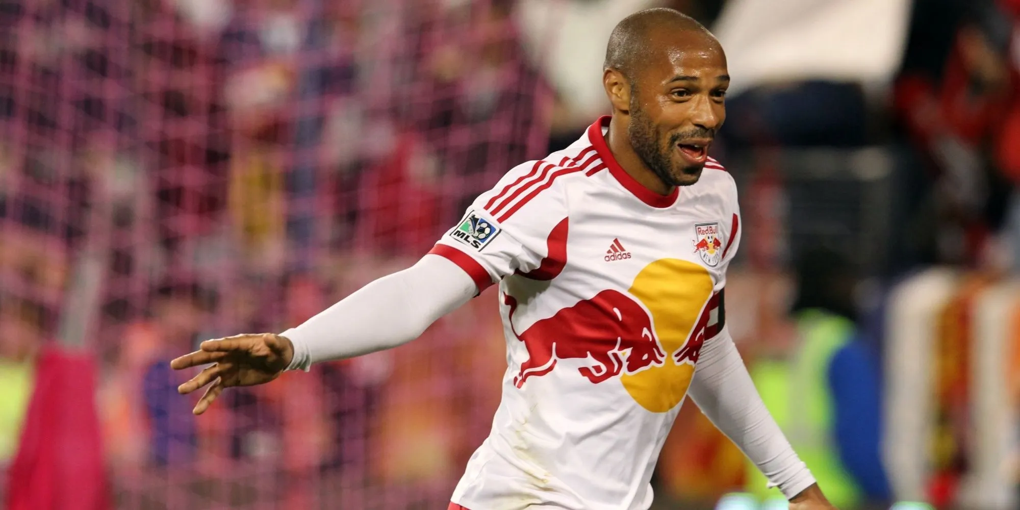 Huyền thoại Thierry Henry trong màu áo New York Red Bulls tại MLS