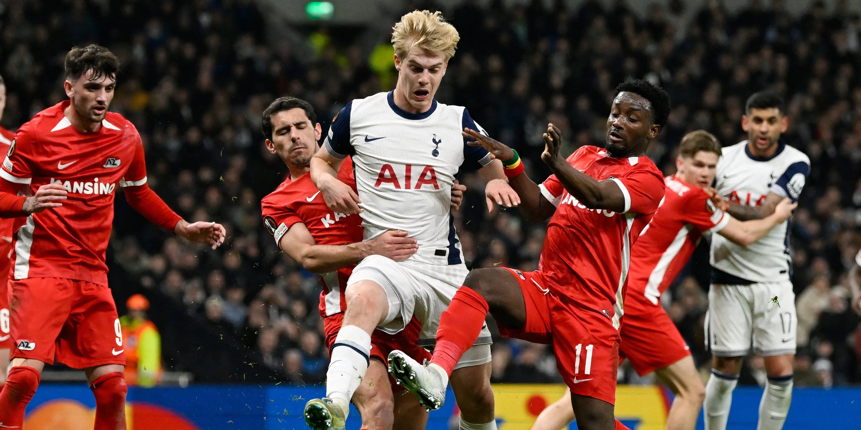 Lucas Bergvall, một trong những cầu thủ Tottenham vắng mặt ở chung kết Europa League