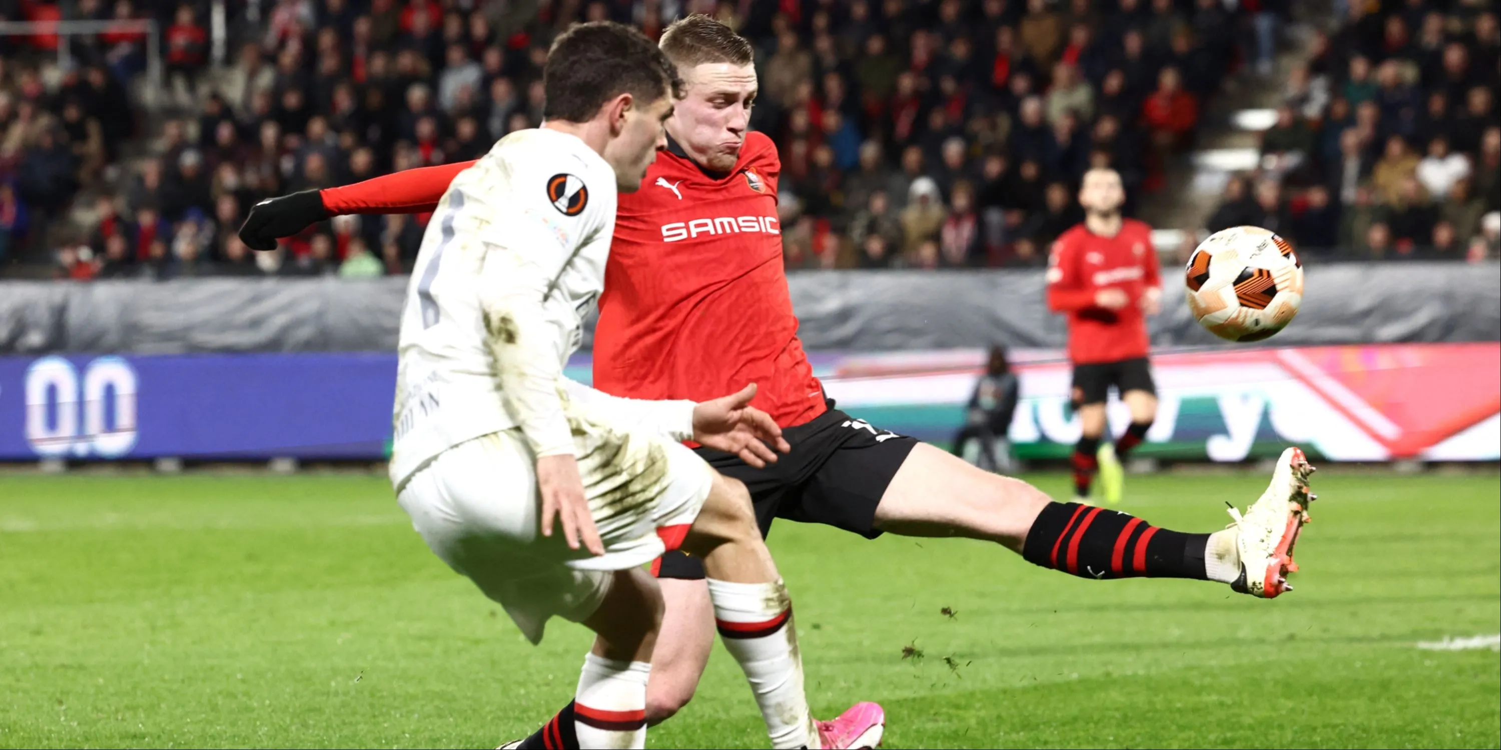 Hậu vệ Adrien Truffert trong màu áo Stade Rennais