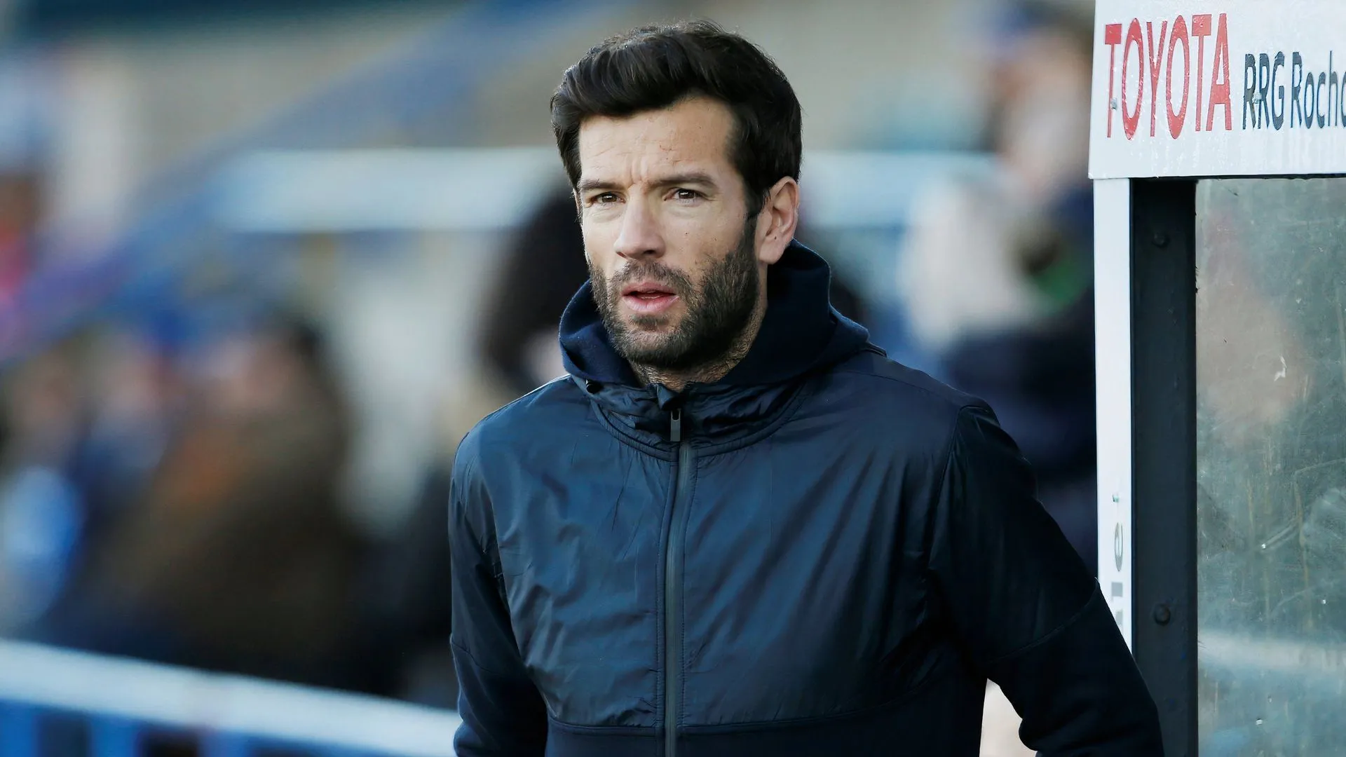 Ảnh: Huấn luyện viên mới Brian Barry-Murphy của Cardiff City