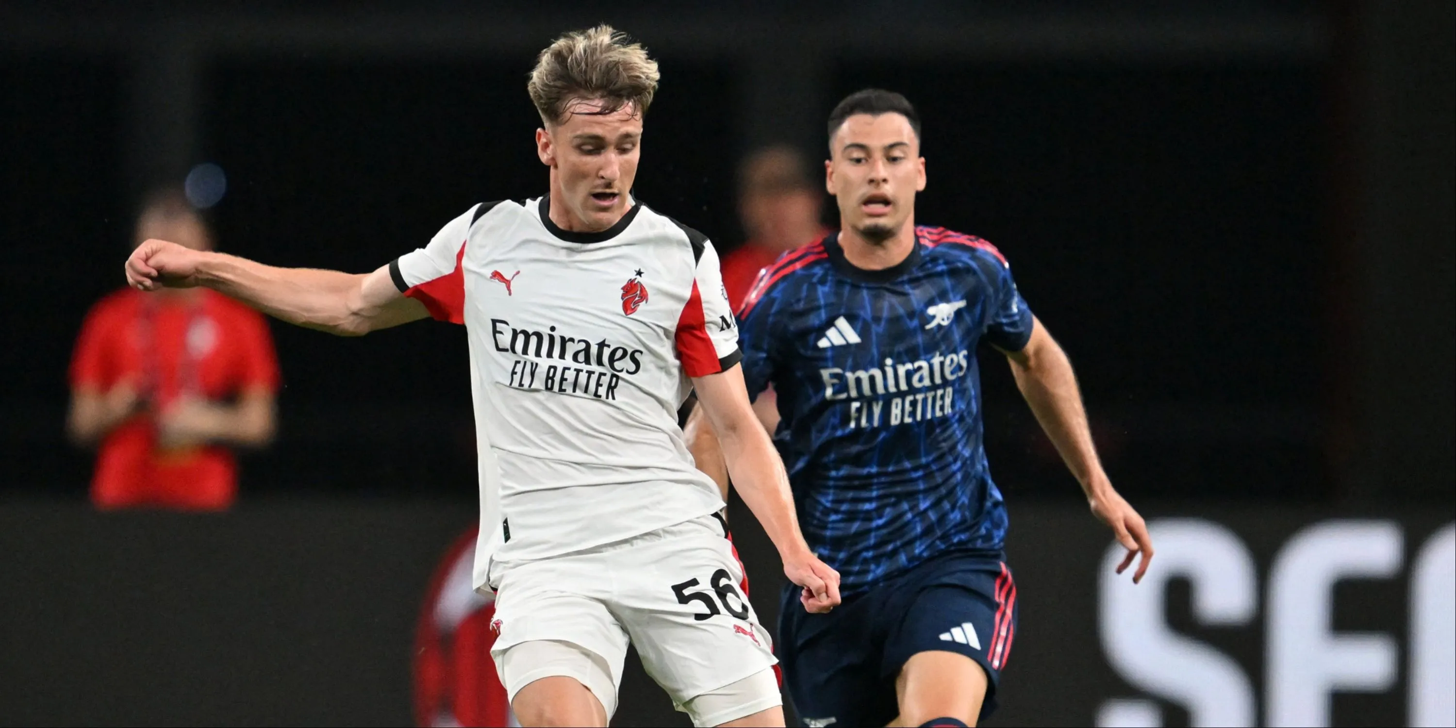 Gabriel Martinelli của Arsenal thi đấu ở vị trí tiền vệ cánh