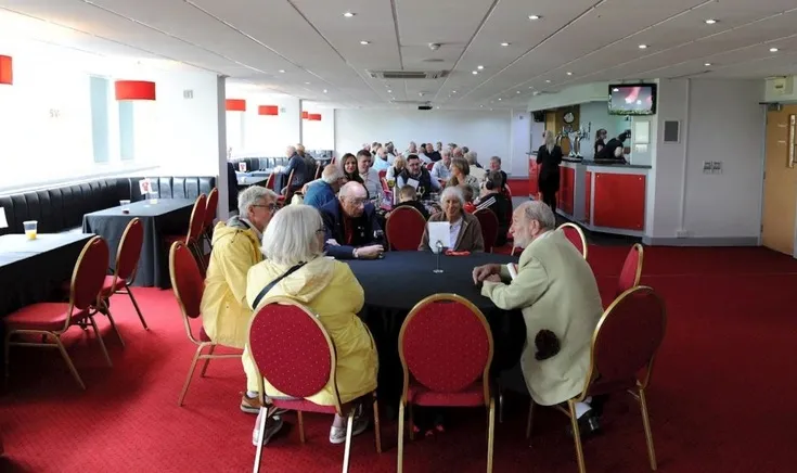 Gói dịch vụ khách sạn VIP tại The County Ground, mang đến trải nghiệm cao cấp cho người hâm mộ Swindon Town
