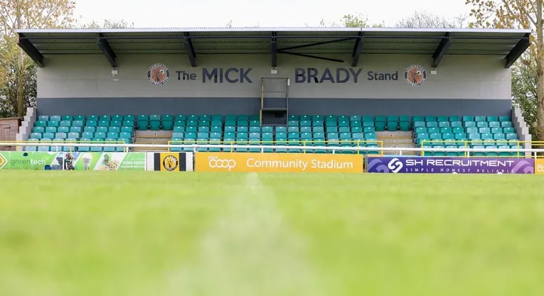 Khán đài Mick Brady của sân New Windmill Ground Leamington