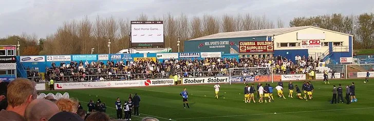 Khán đài Petteril End của sân Brunton Park