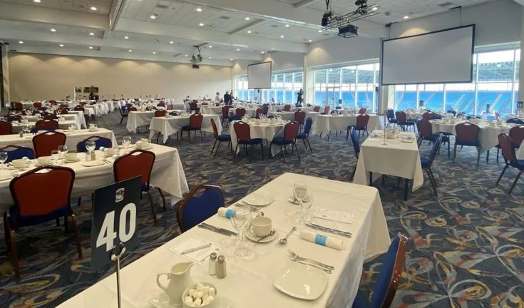 Không gian sang trọng của khu vực Hospitality tại sân Coventry Building Society Arena