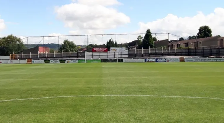 Khu vực Bath End tại sân vận động Twerton Park