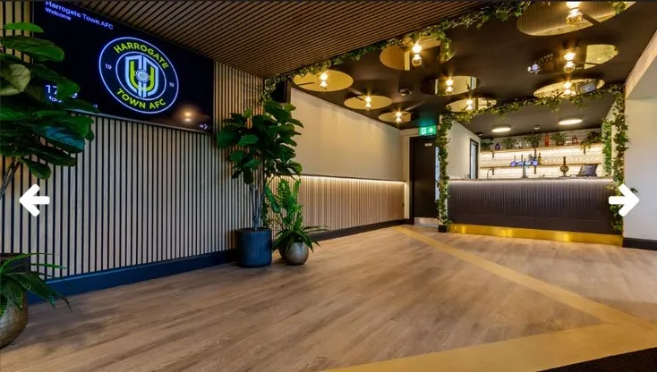Khu vực phòng chờ VIP và tiếp đón khách tại sân EnviroVent Stadium
