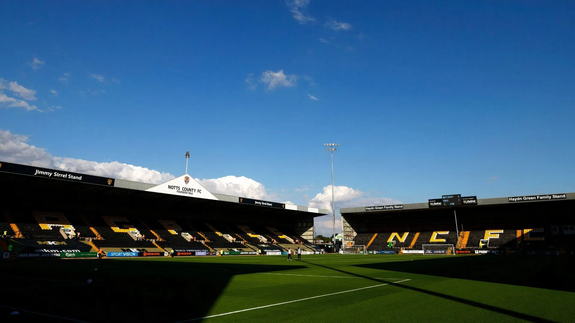 Sân vận động Meadow Lane, sân nhà của câu lạc bộ Notts County