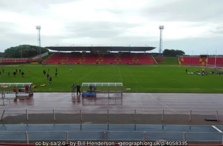 Toàn cảnh khán đài sân Gateshead International