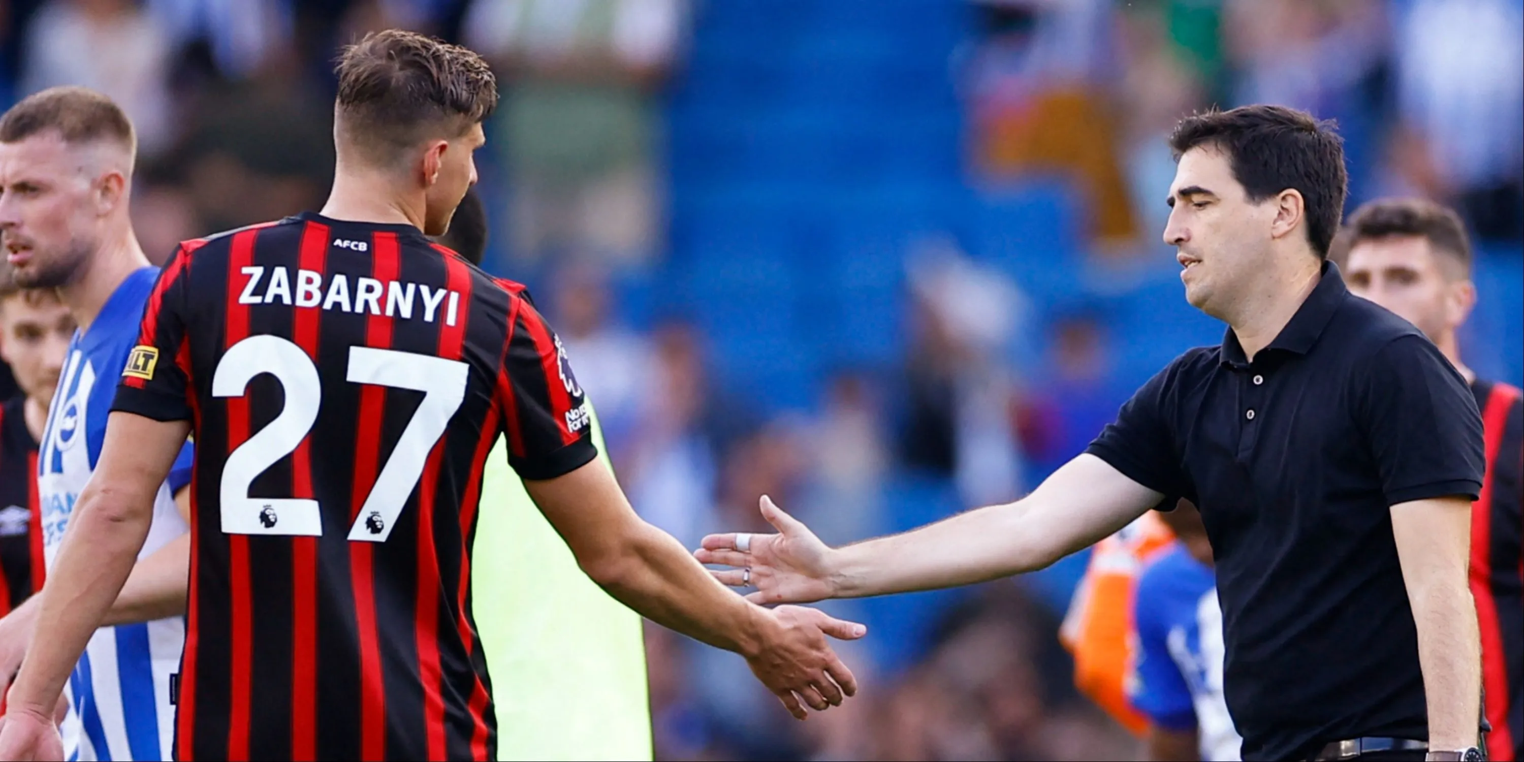 Trung vệ Illia Zabarnyi trong màu áo Bournemouth