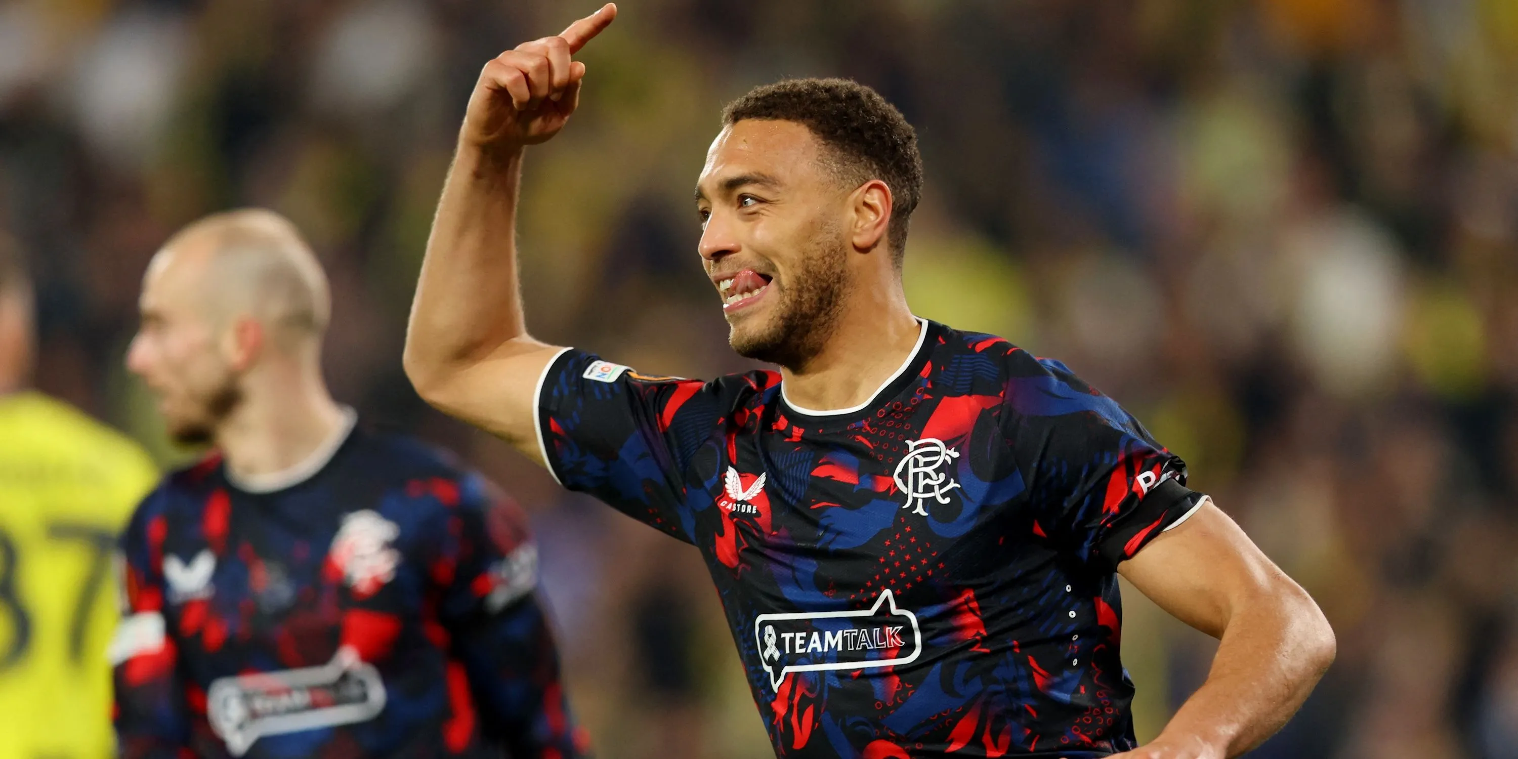 Cyriel Dessers của Rangers ăn mừng bàn thắng bị từ chối