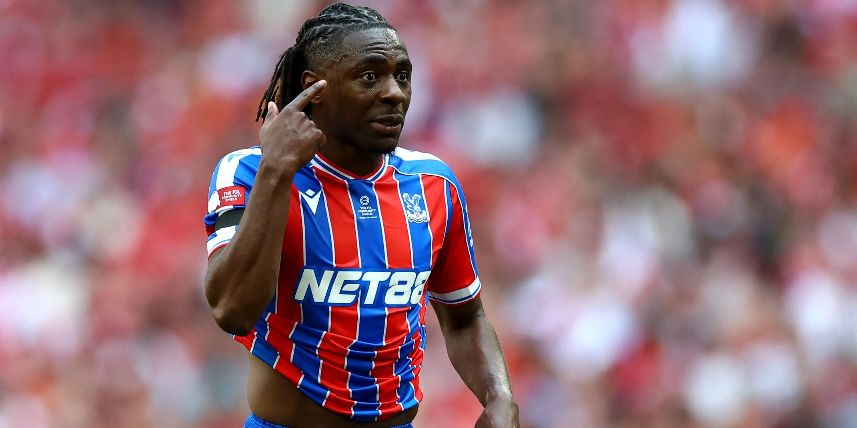 Eberechi Eze của Crystal Palace, mục tiêu chuyển nhượng đang được Tottenham và Arsenal tranh giành.
