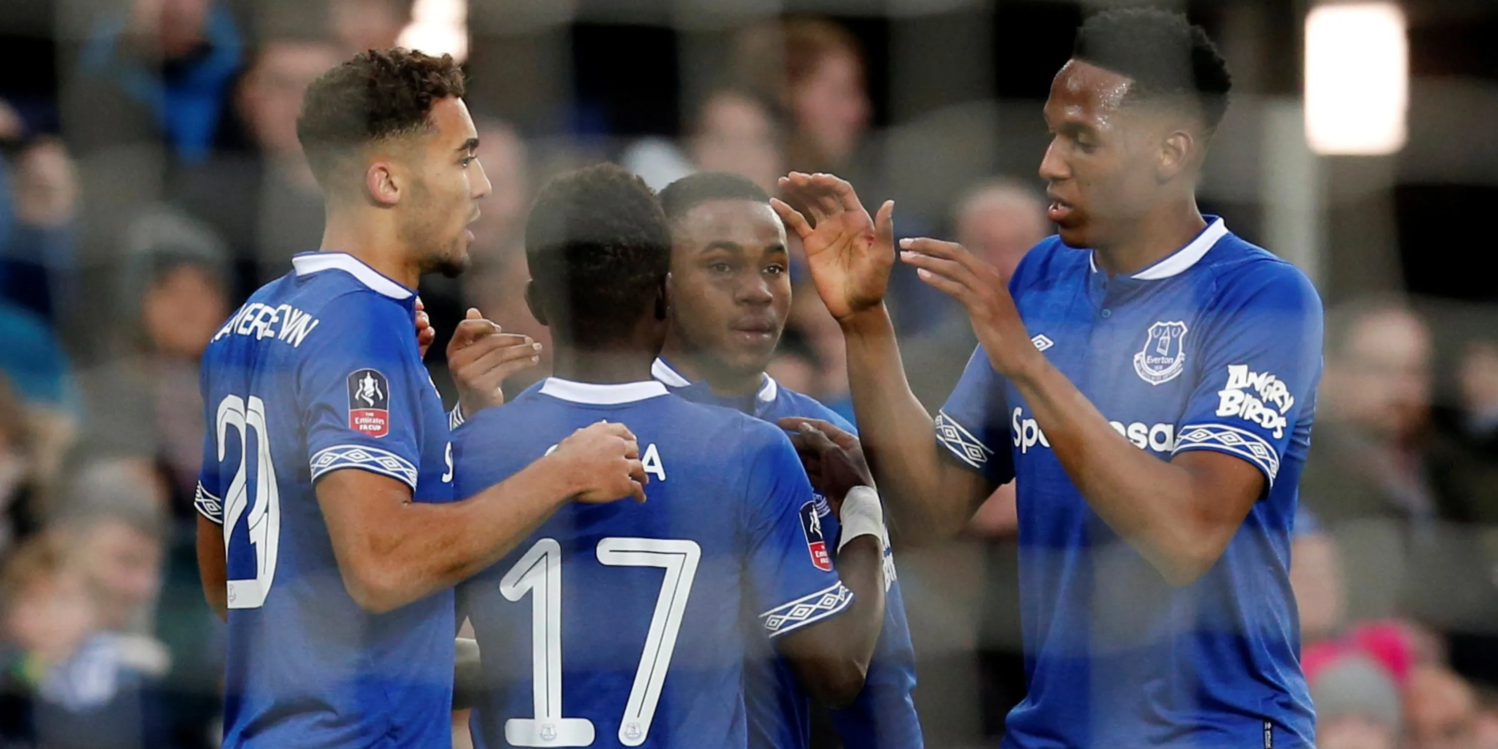 Ademola Lookman thi đấu năng nổ trong màu áo Atalanta