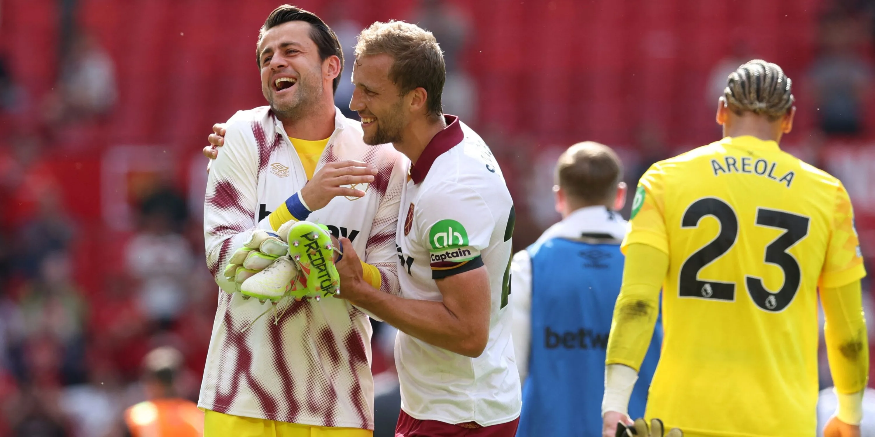 Thủ thành kỳ cựu Lukasz Fabianski chuẩn bị trở lại London Stadium, bổ sung kinh nghiệm cho khung gỗ West Ham trong mùa giải mới.