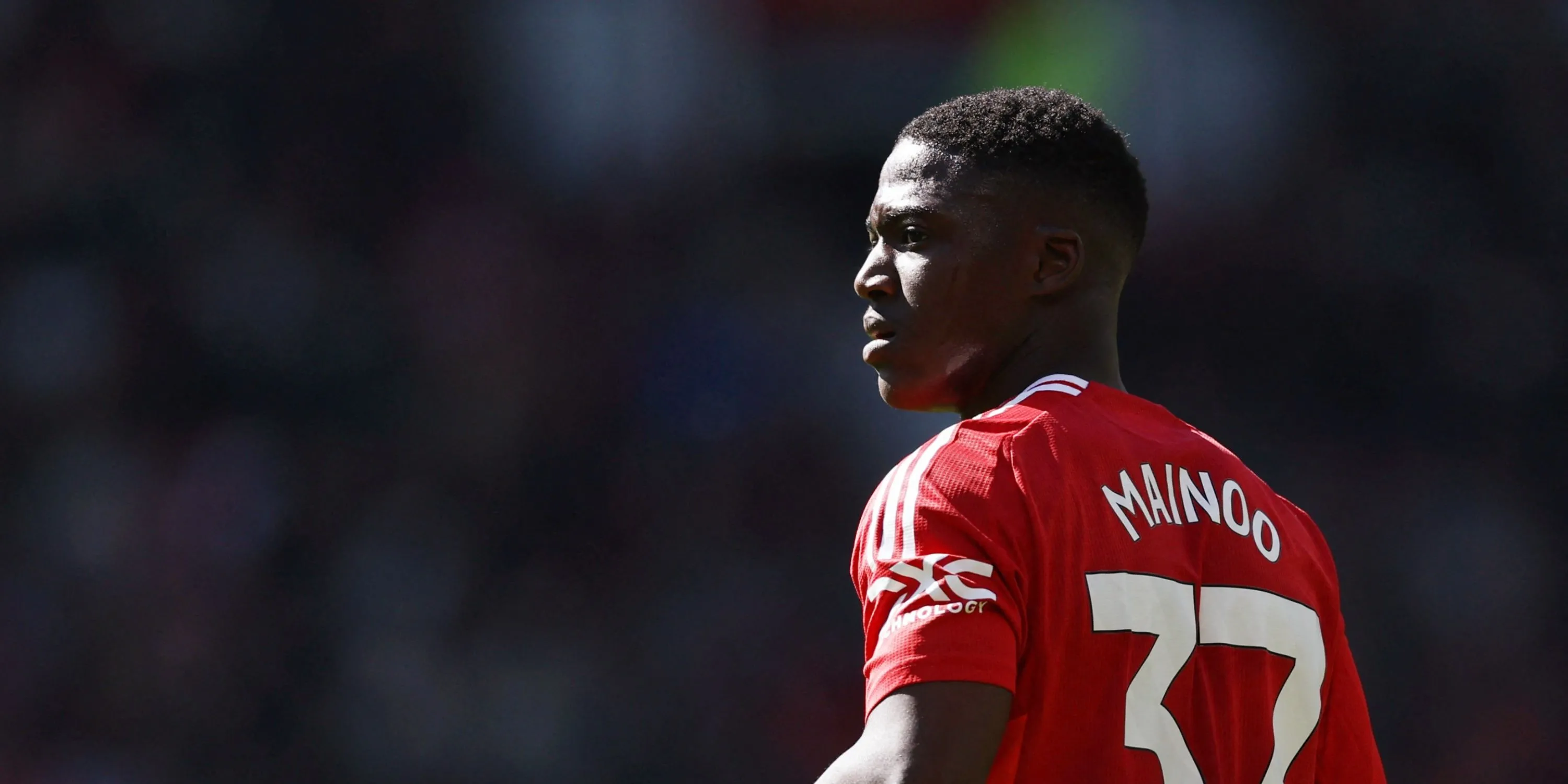 Tiền vệ trẻ Kobbie Mainoo trong màu áo Manchester United.