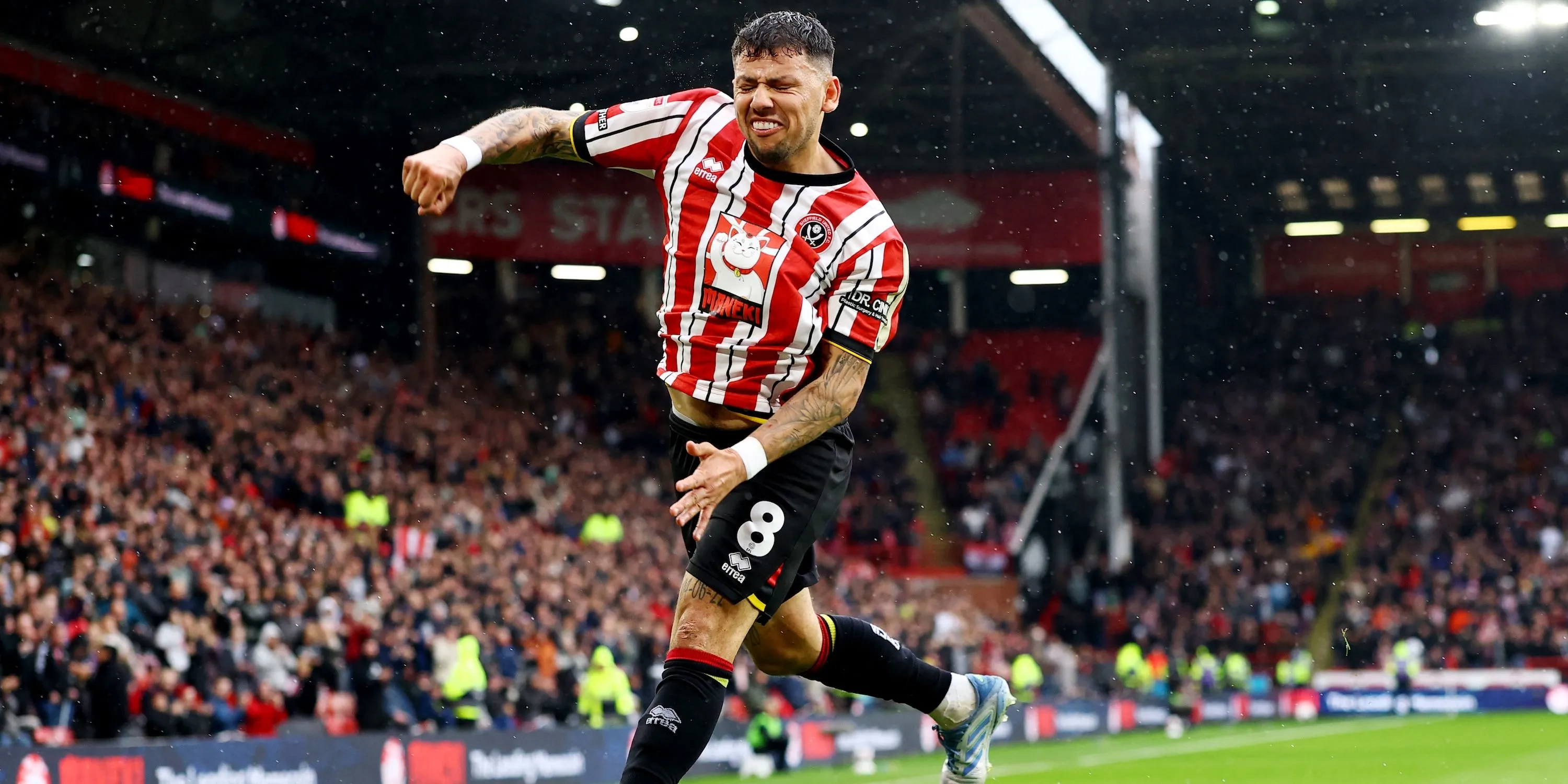 Gustavo Hamer ăn mừng bàn thắng cho Sheffield United, mẫu tiền vệ tấn công có thể nâng cấp tuyến giữa Leeds