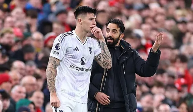 Huấn luyện viên và các học trò cần duy trì sự ổn định sau thắng lợi lớn.