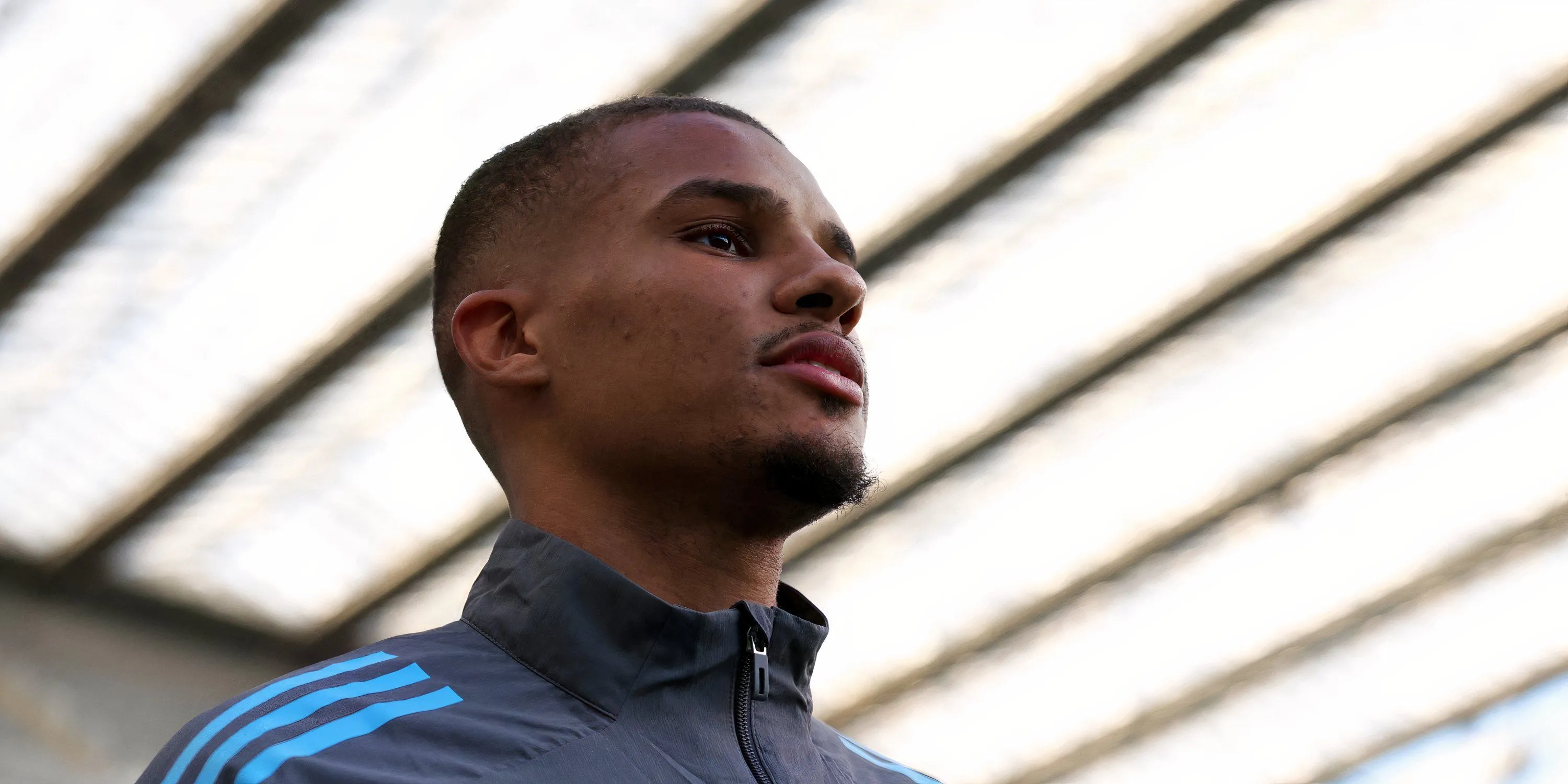 Malick Thiaw trong màu áo Newcastle, chiến thắng trong pha không chiến