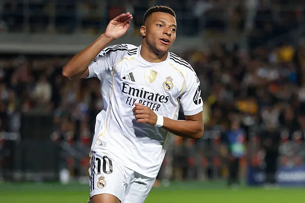 Mbappé bùng nổ trong màu áo Real tại Bernabéu, đối trọng với Haaland và Kane