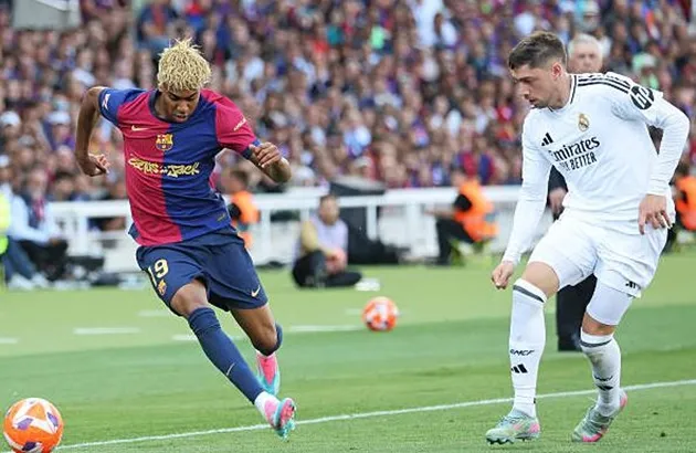 Pha bóng Lamine Yamal khiến Real Madrid gặp khó khăn trong trận đối đầu